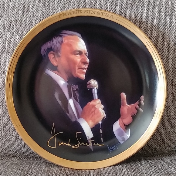 Frank sinatra, Ol' Blue Eyes collector plate - Picture 1 of 10